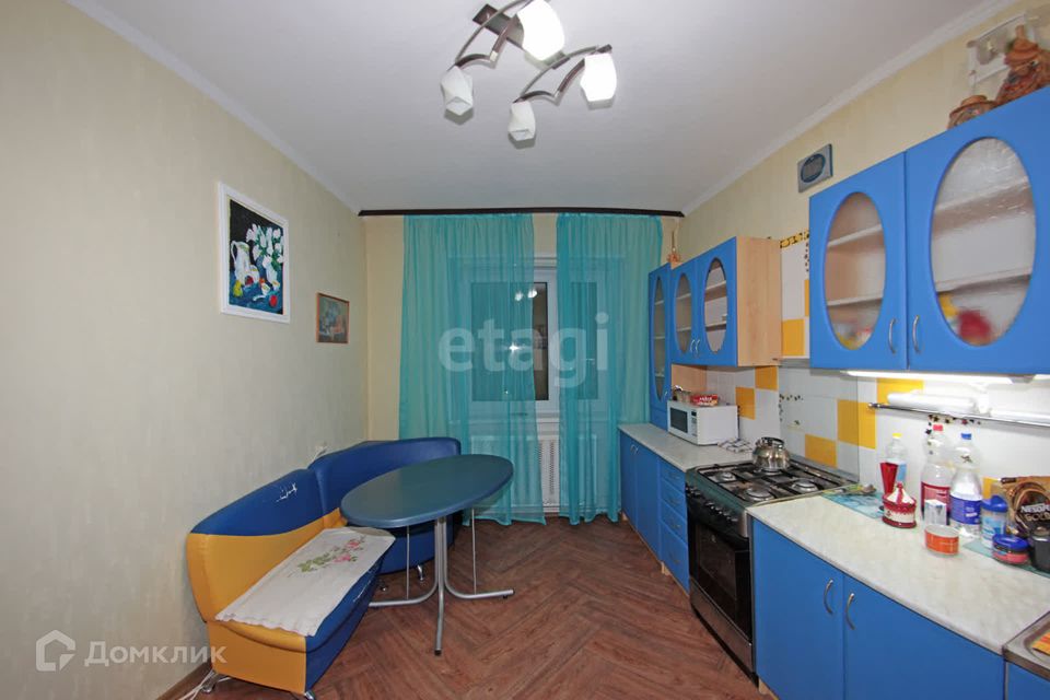 Продаётся 3-комнатная квартира, 68.3 м²