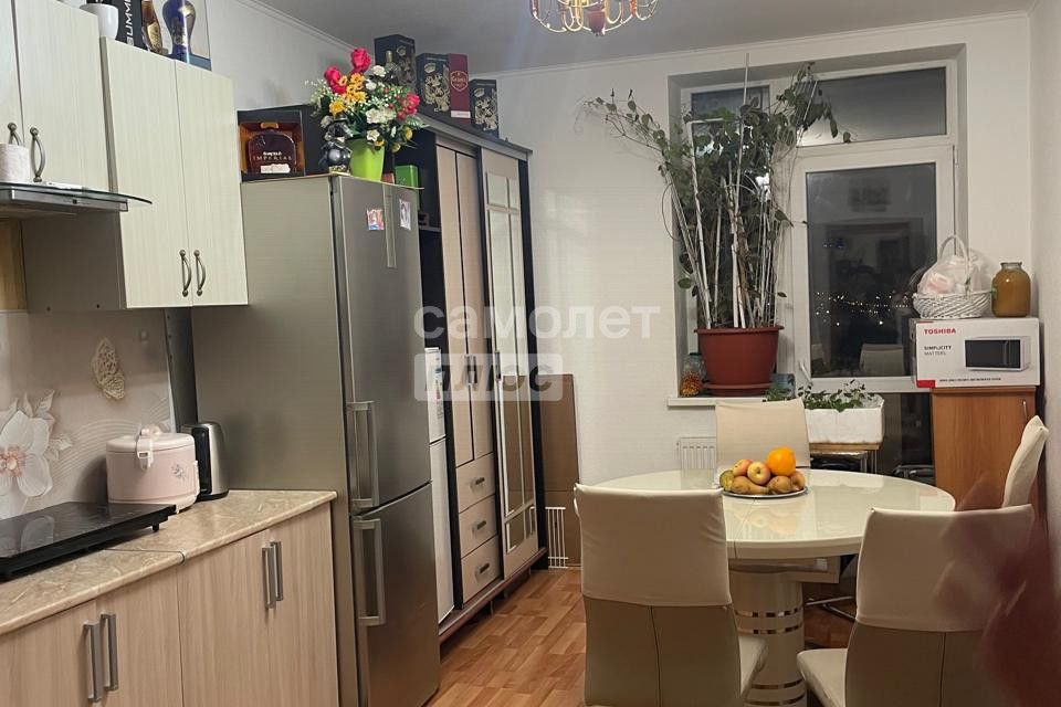 Продаётся 1-комнатная квартира, 47.9 м²