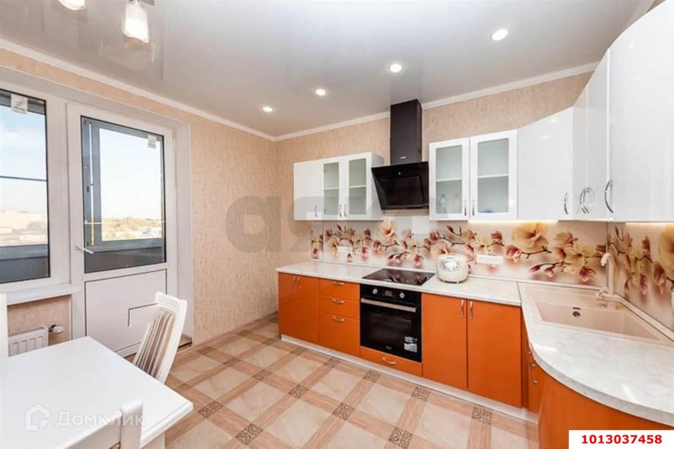 Продаётся 1-комнатная квартира, 42.1 м²