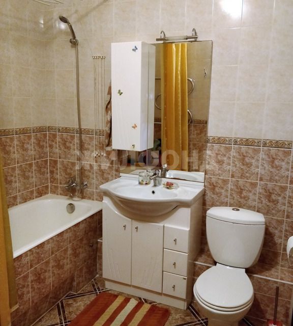 Сдаётся 1-комнатная квартира, 54 м²