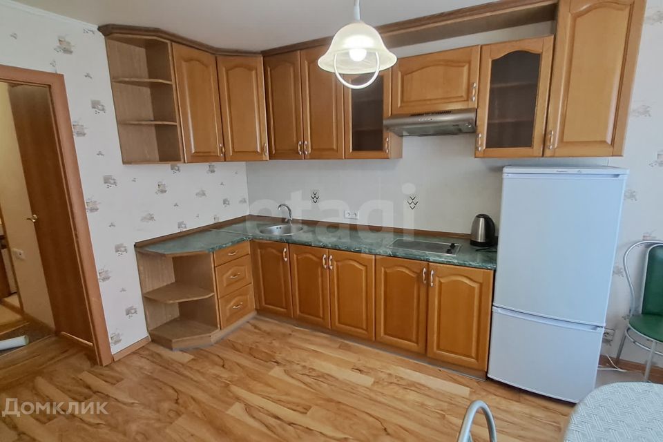 Продаётся 2-комнатная квартира, 70.2 м²