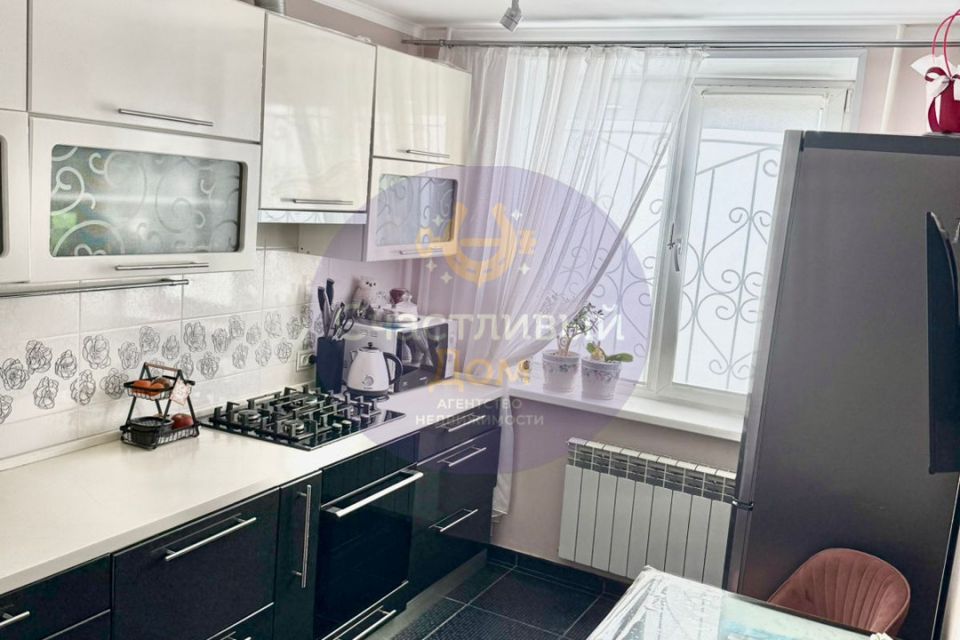 Продаётся 3-комнатная квартира, 63.9 м²