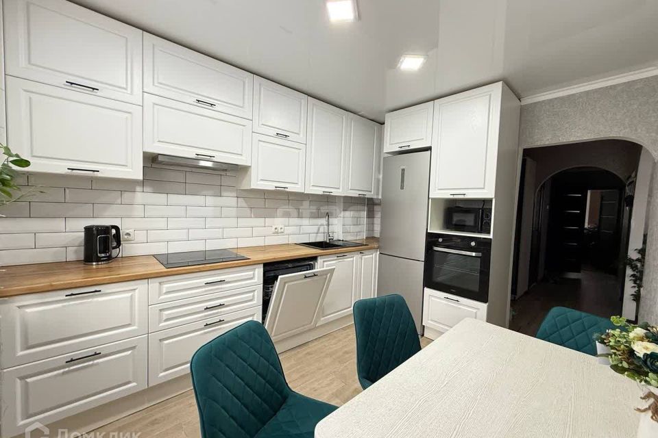 Продаётся 4-комнатная квартира, 73.1 м²