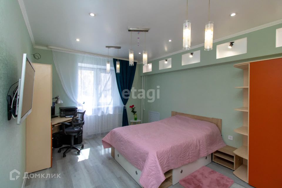Продаётся 3-комнатная квартира, 75.8 м²
