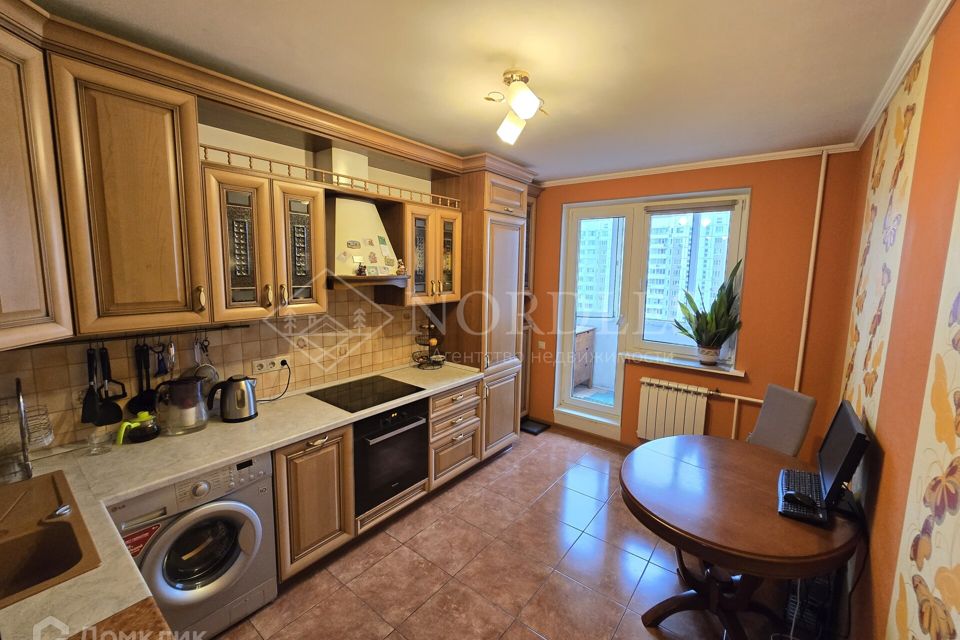 Продаётся 2-комнатная квартира, 60.5 м²