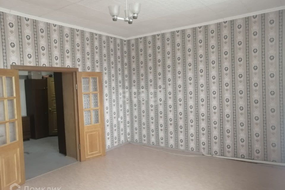 Продаётся 3-комнатная квартира, 74.4 м²