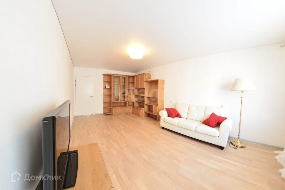 Продаётся 3-комнатная квартира, 87 м²