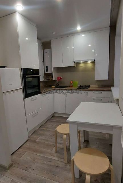 Сдаётся 2-комнатная квартира, 40 м²