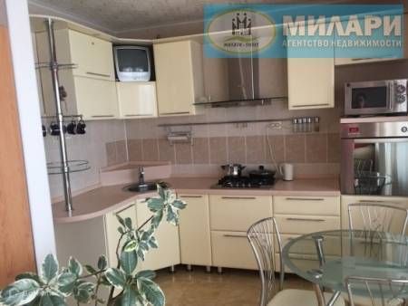 Сдаётся 2-комнатная квартира, 60 м²