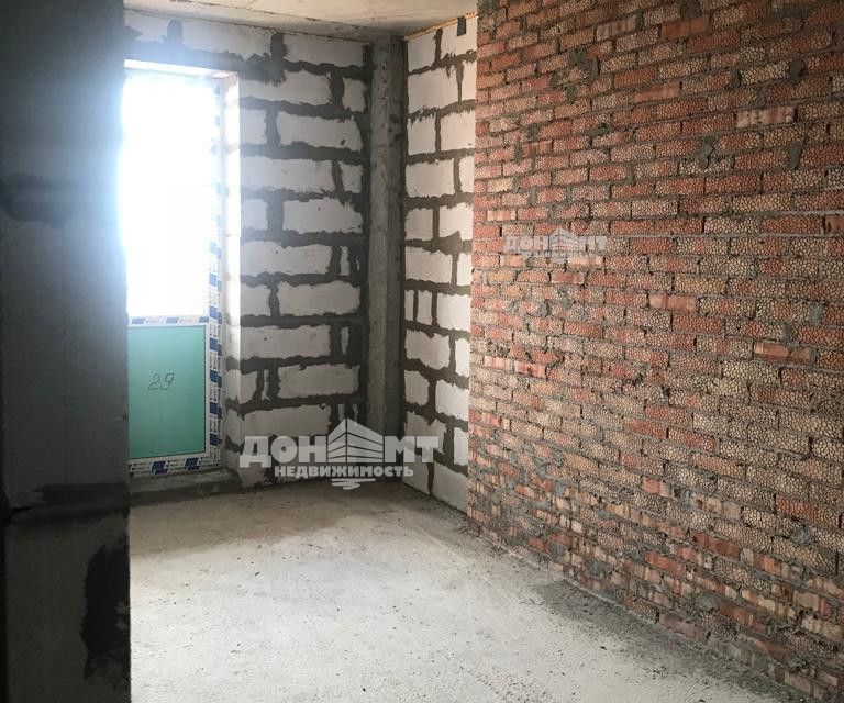 Продаётся 1-комнатная квартира, 41.8 м²