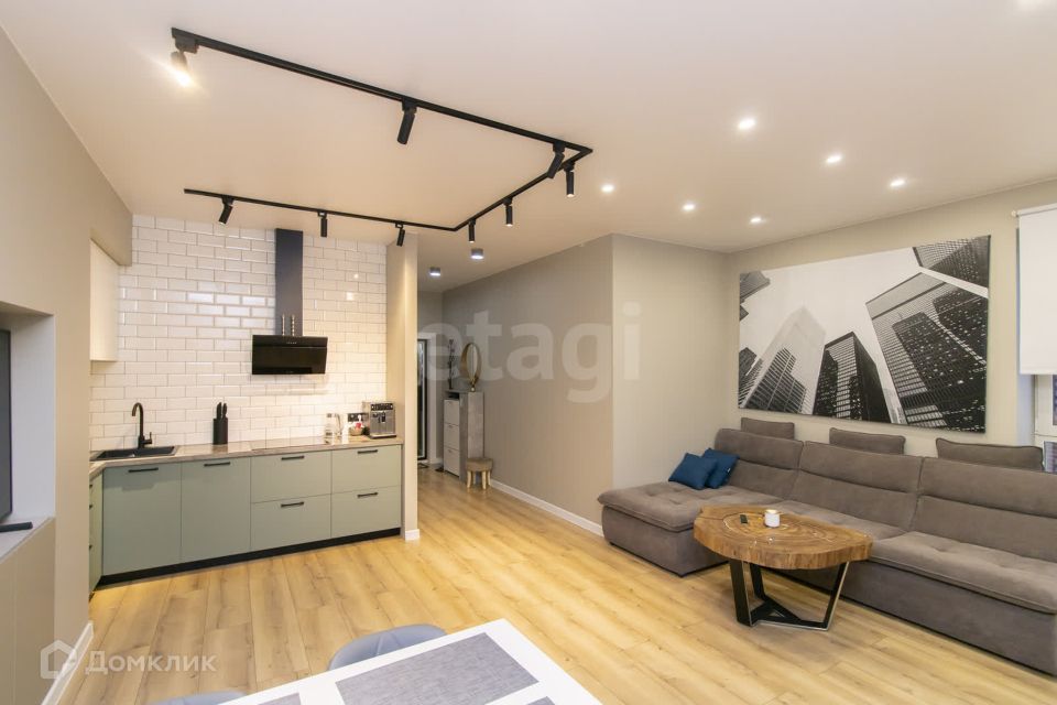 Продаётся 2-комнатная квартира, 63 м²