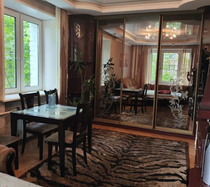 Сдаётся 2-комнатная квартира, 42 м²