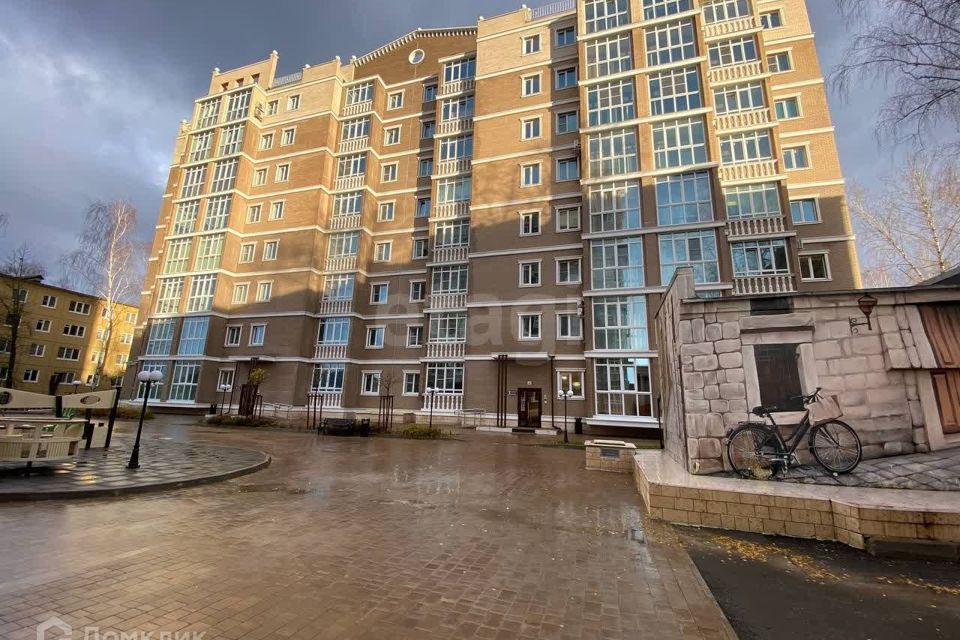 Продаётся 4-комнатная квартира, 89.9 м²