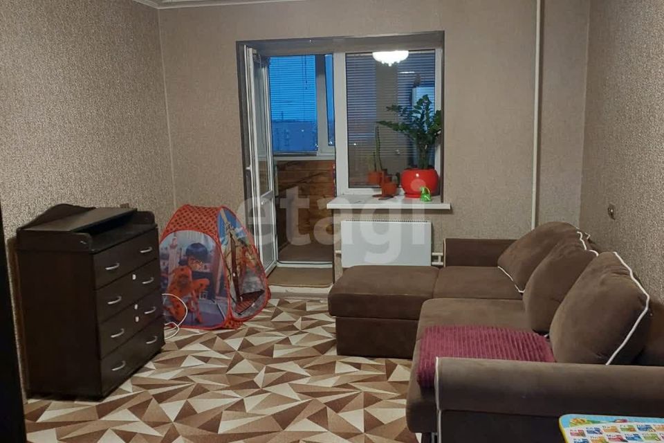 Продаётся 1-комнатная квартира, 43.4 м²