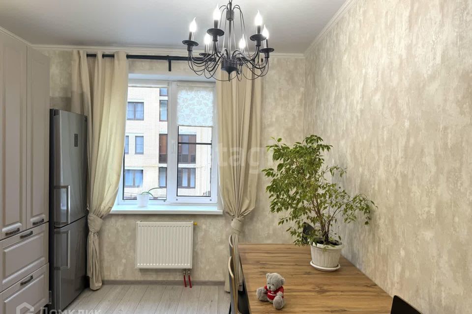 Продаётся 2-комнатная квартира, 65 м²