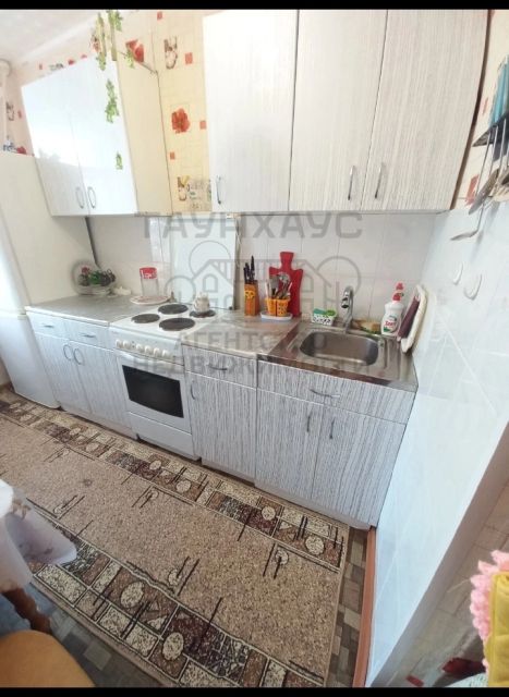 Продаётся 3-комнатная квартира, 57.6 м²