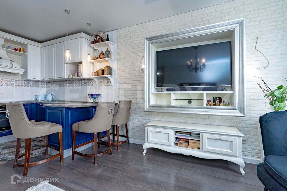 Продаётся 1-комнатная квартира, 49 м²