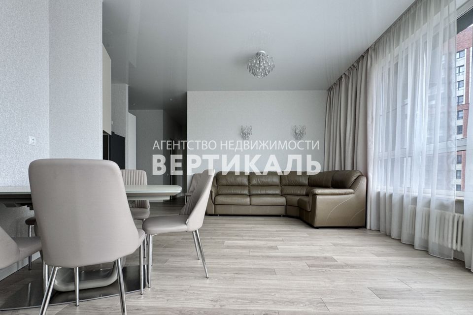 Сдаётся 4-комнатная квартира, 110 м²