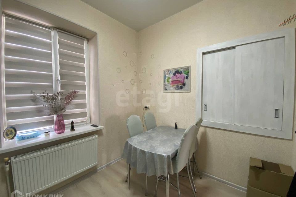Продаётся 2-комнатная квартира, 47.6 м²
