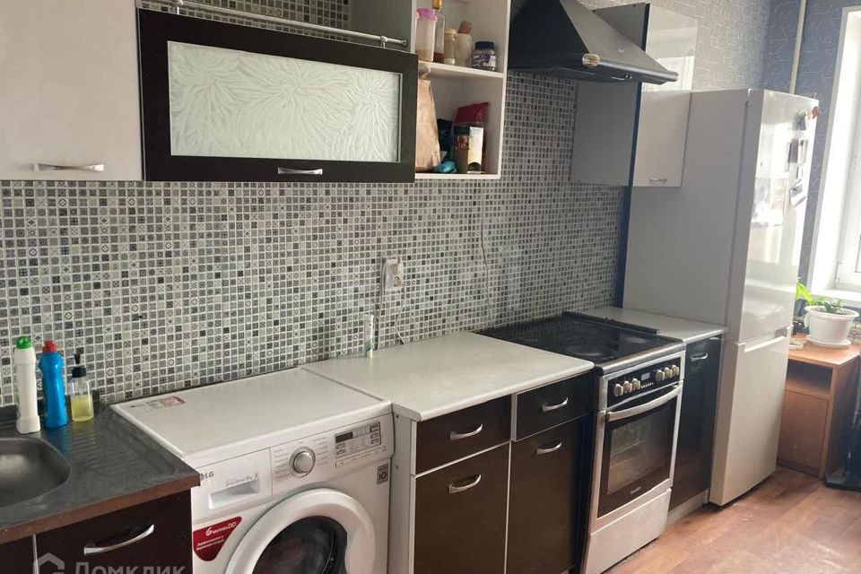 Продаётся 1-комнатная квартира, 39.7 м²