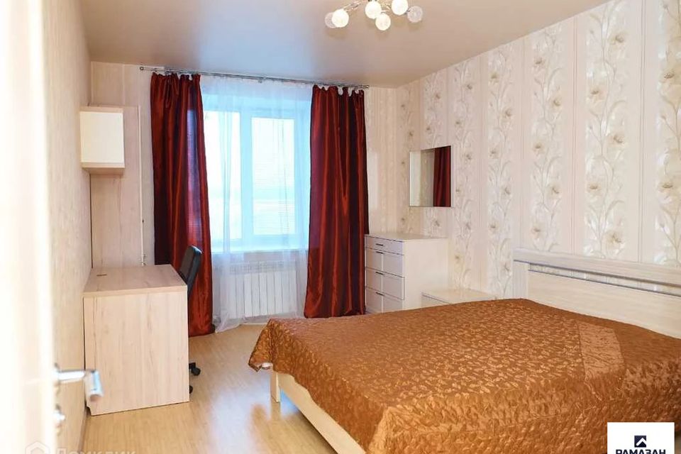 Сдаётся 2-комнатная квартира, 75 м²