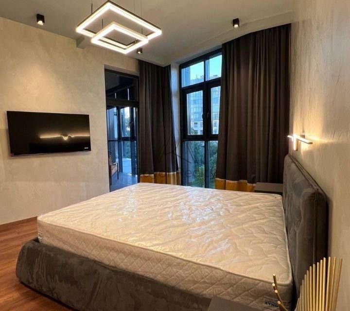 Сдаётся 2-комнатная квартира, 80 м²