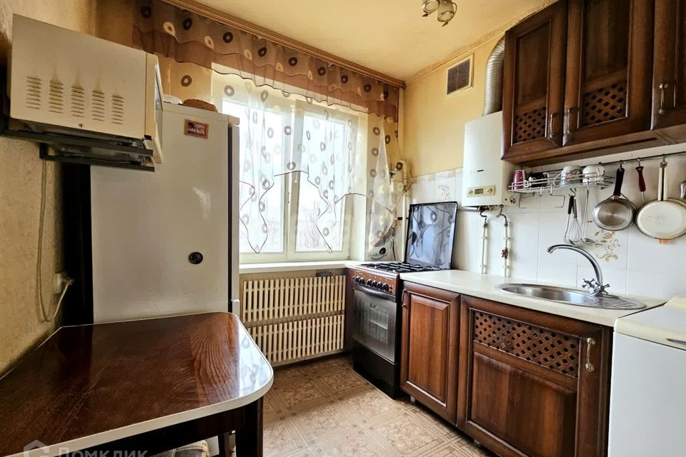 Продаётся 3-комнатная квартира, 61.3 м²