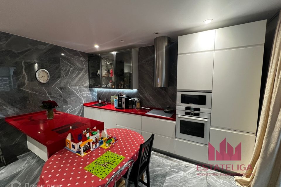 Продаётся 2-комнатная квартира, 84.3 м²