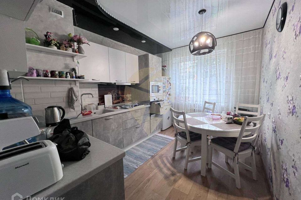 Продаётся 3-комнатная квартира, 63 м²