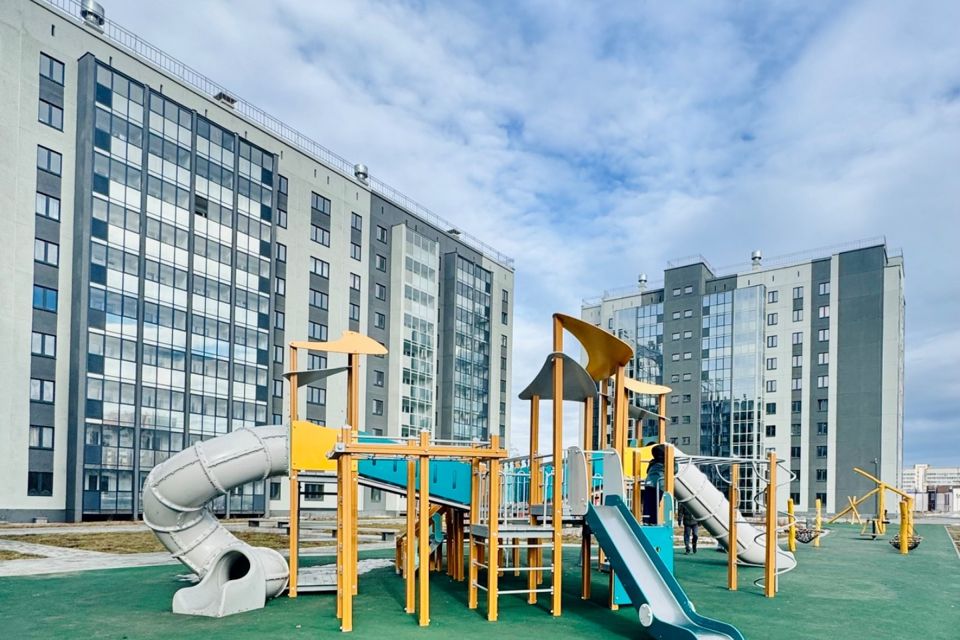 Продаётся 2-комнатная квартира, 72.7 м²