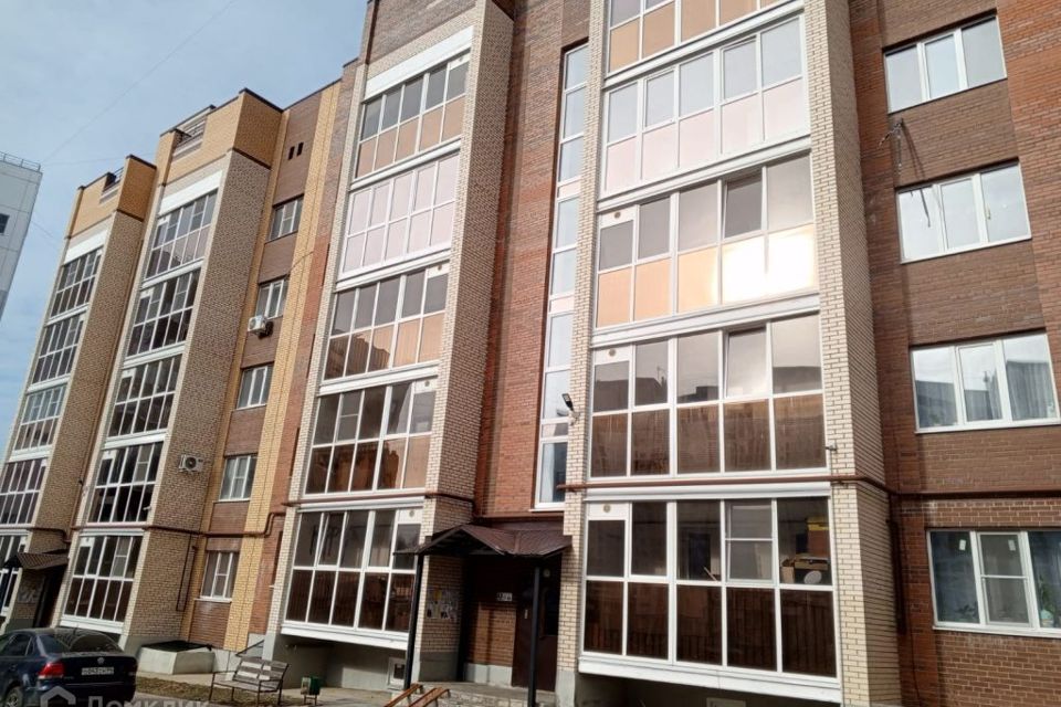 Сдаётся 2-комнатная квартира, 69 м²