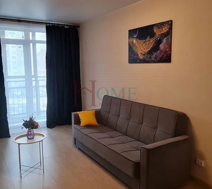 Сдаётся 1-комнатная квартира, 42 м²