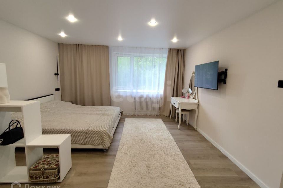 Продаётся 1-комнатная квартира, 41.7 м²