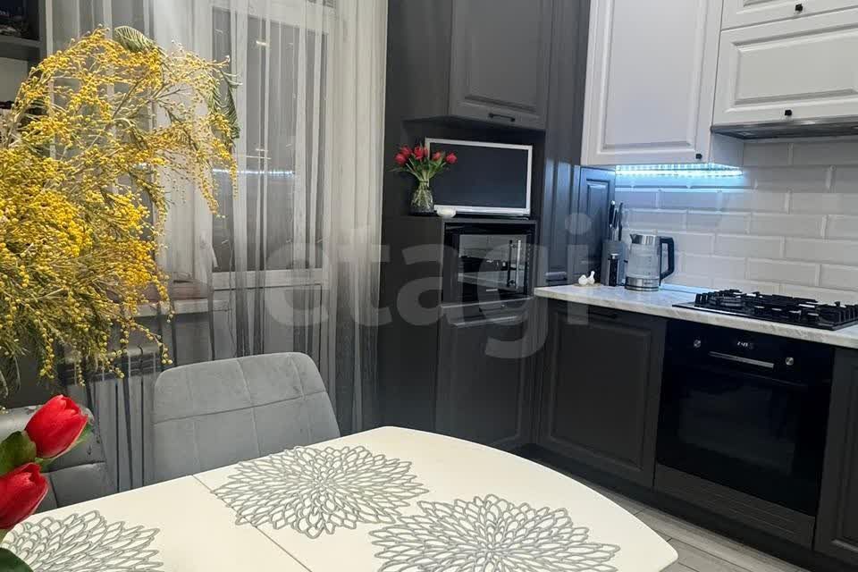 Продаётся 2-комнатная квартира, 57 м²