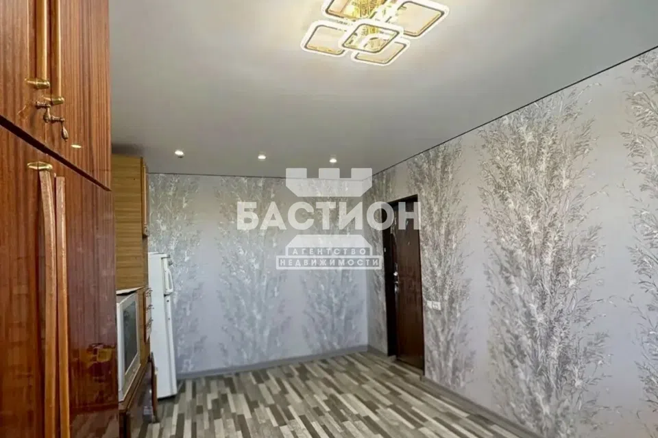 Продаётся комната в 1-комн. квартире, 35 м²