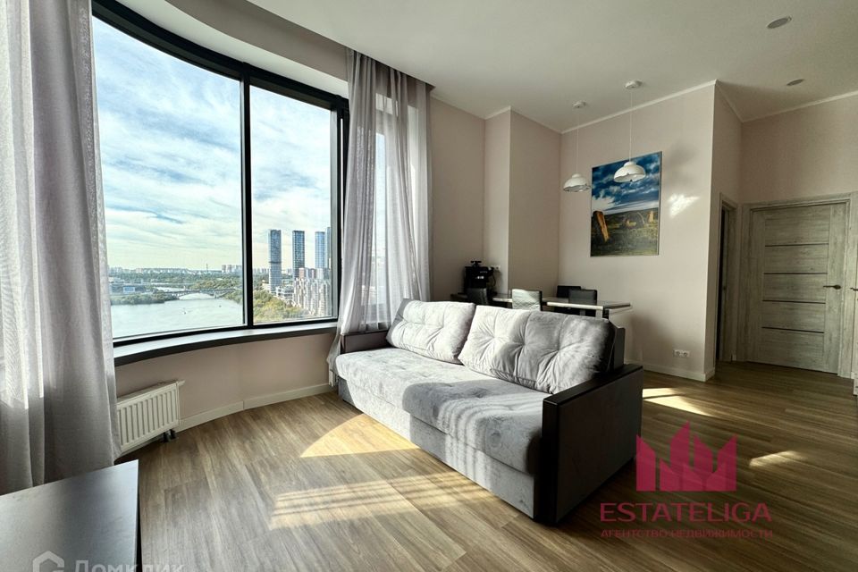 Сдаётся 2-комнатная квартира, 65 м²