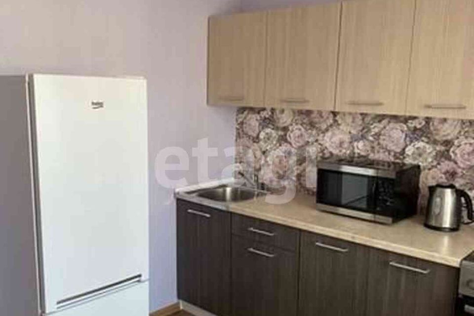 Сдаётся 1-комнатная квартира, 40 м²