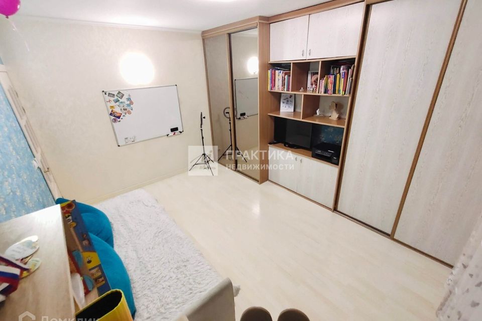 Продаётся 2-комнатная квартира, 58.3 м²