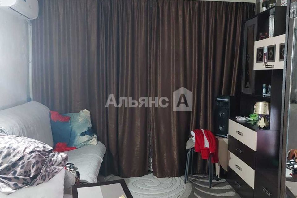 Продаётся комната в 1-комн. квартире, 18 м²