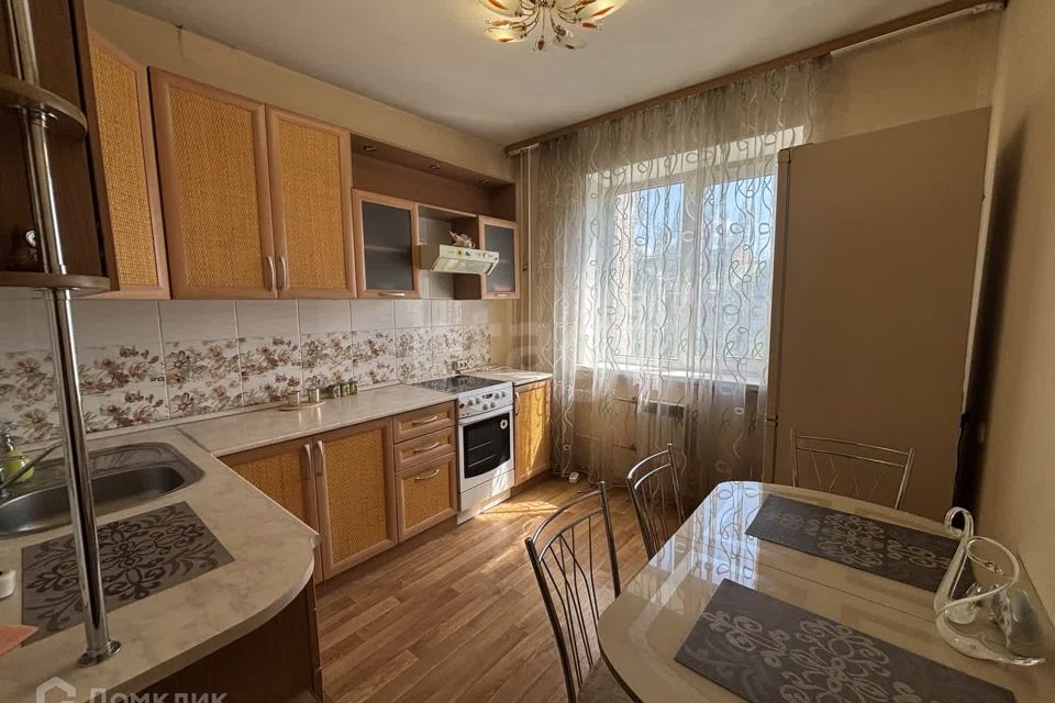 Сдаётся 2-комнатная квартира, 55 м²