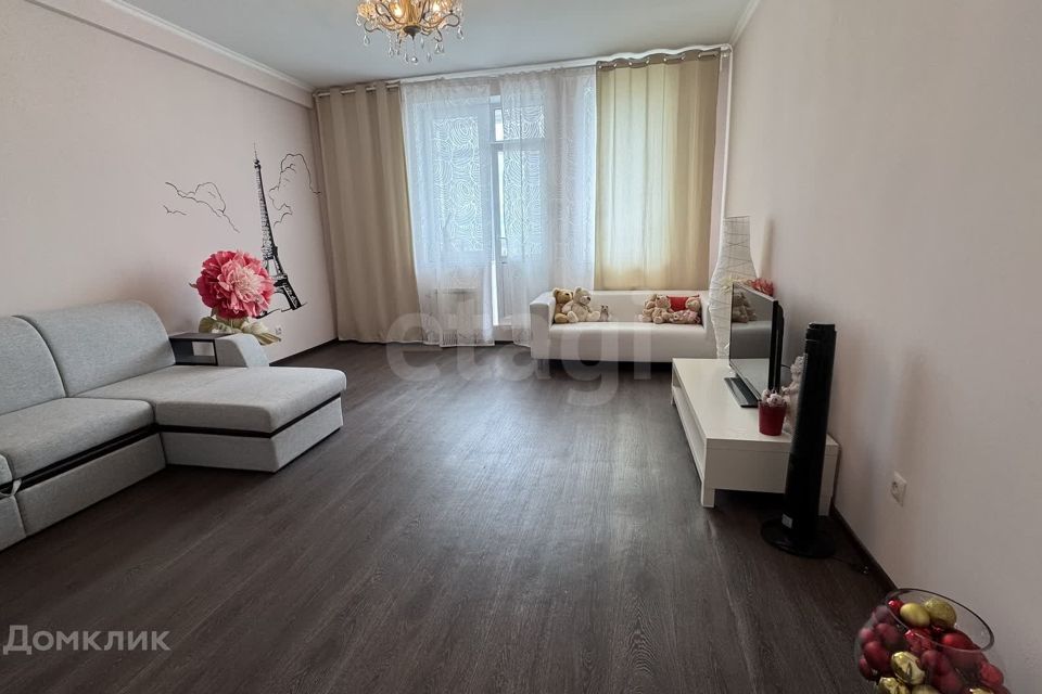 Продаётся 2-комнатная квартира, 76 м²