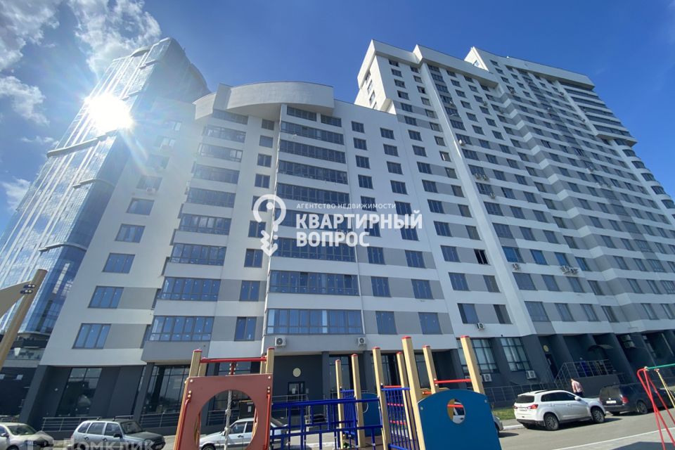 Продаётся 3-комнатная квартира, 118 м²