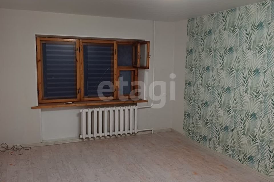 Продаётся комната в 1-комн. квартире, 35.4 м²