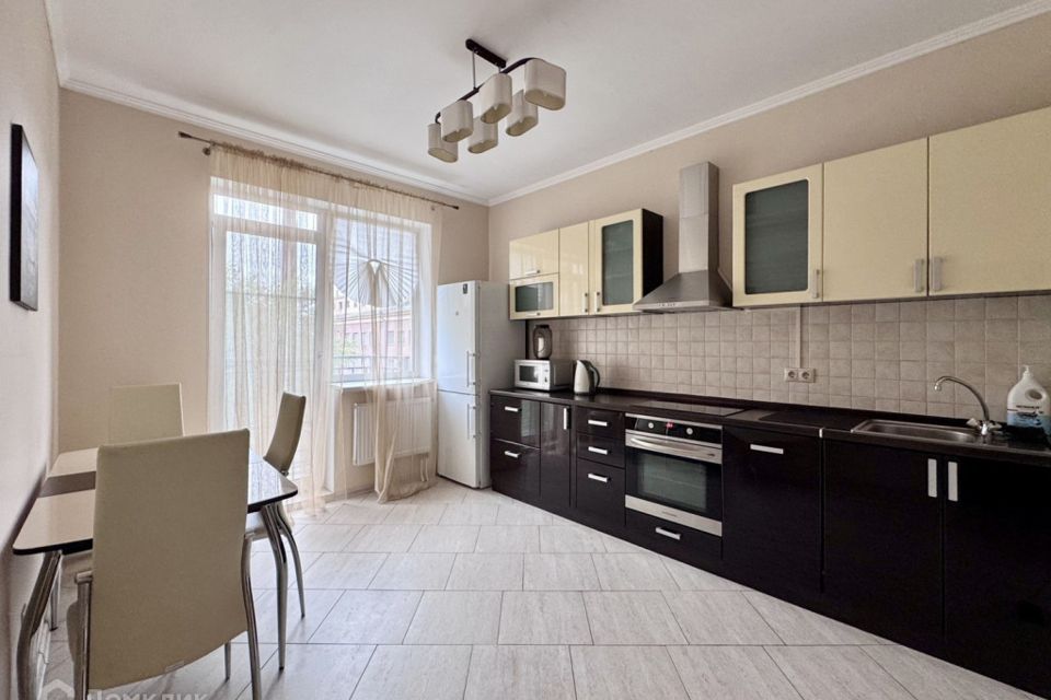 Сдаётся 1-комнатная квартира, 50 м²
