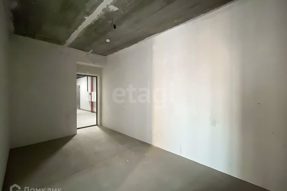 Продаётся 1-комнатная квартира, 57.7 м²