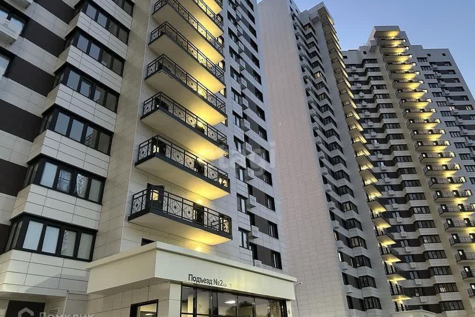 Продаётся 1-комнатная квартира, 42.8 м²