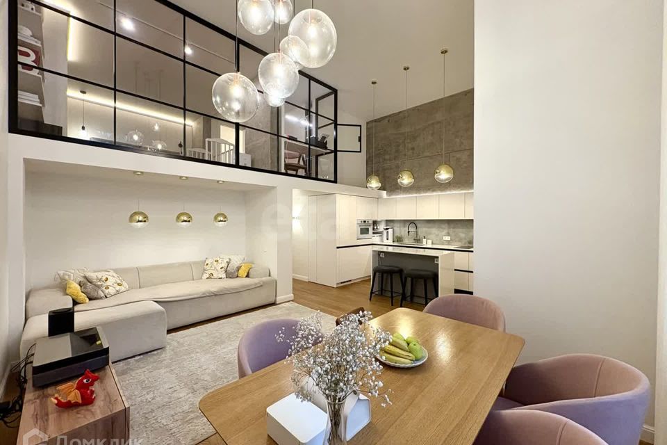 Сдаётся 4-комнатная квартира, 133 м²