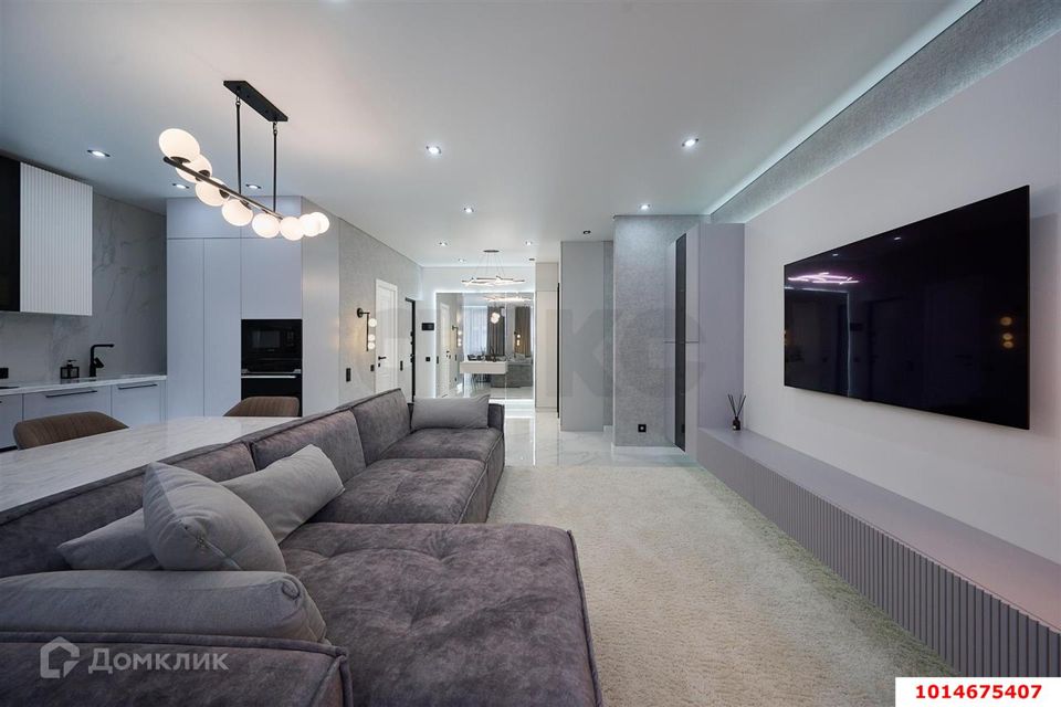 Продаётся 3-комнатная квартира, 113 м²
