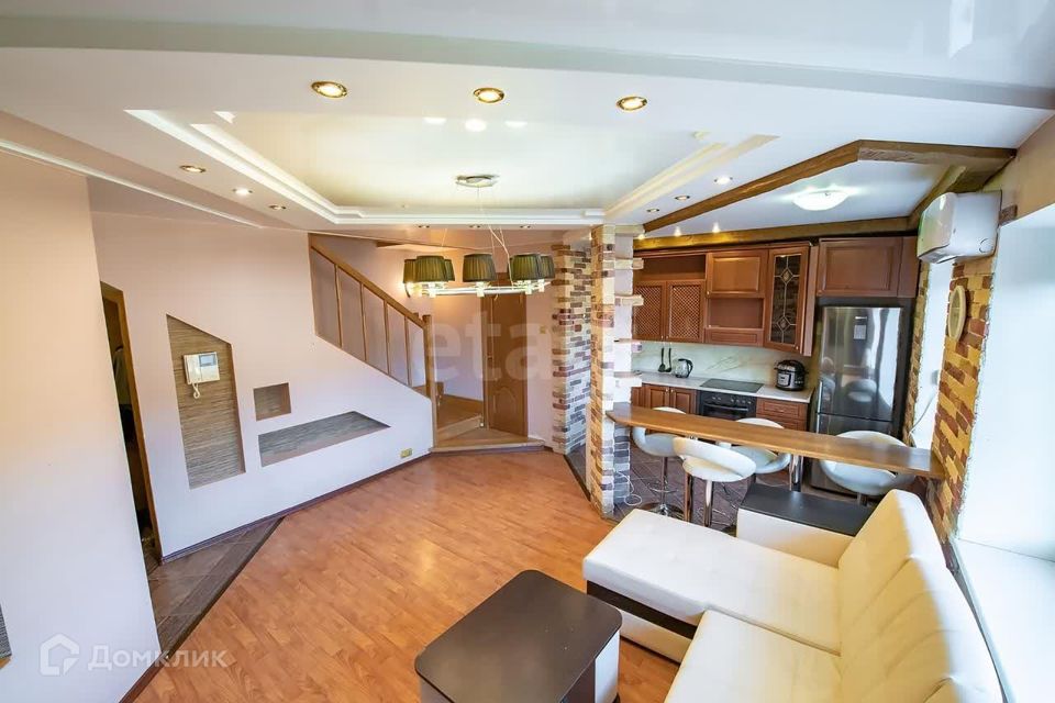 Продаётся 2-комнатная квартира, 61 м²