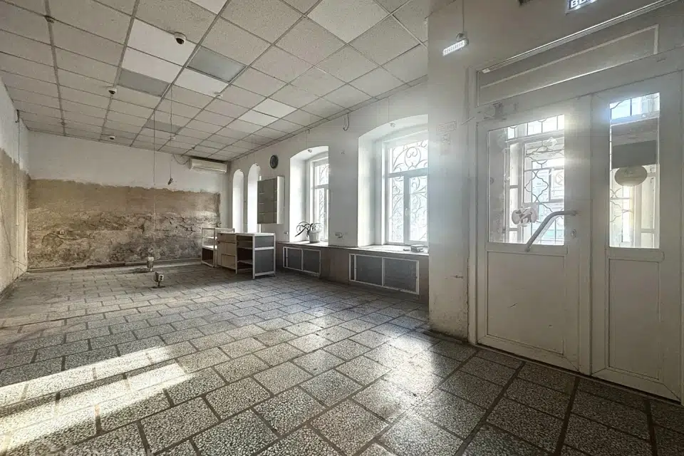 Сдаётся помещение своб. назначения, 131.3 м²